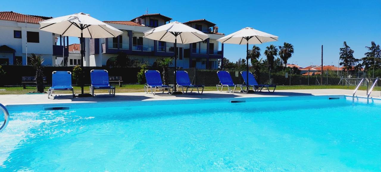 Paramithi Luxury Apartments Nikíti Kültér fotó