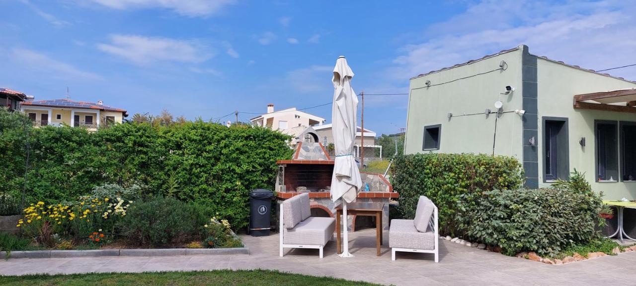 Paramithi Luxury Apartments Nikíti Kültér fotó