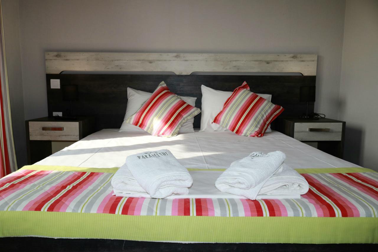 Paramithi Luxury Apartments Nikíti Kültér fotó