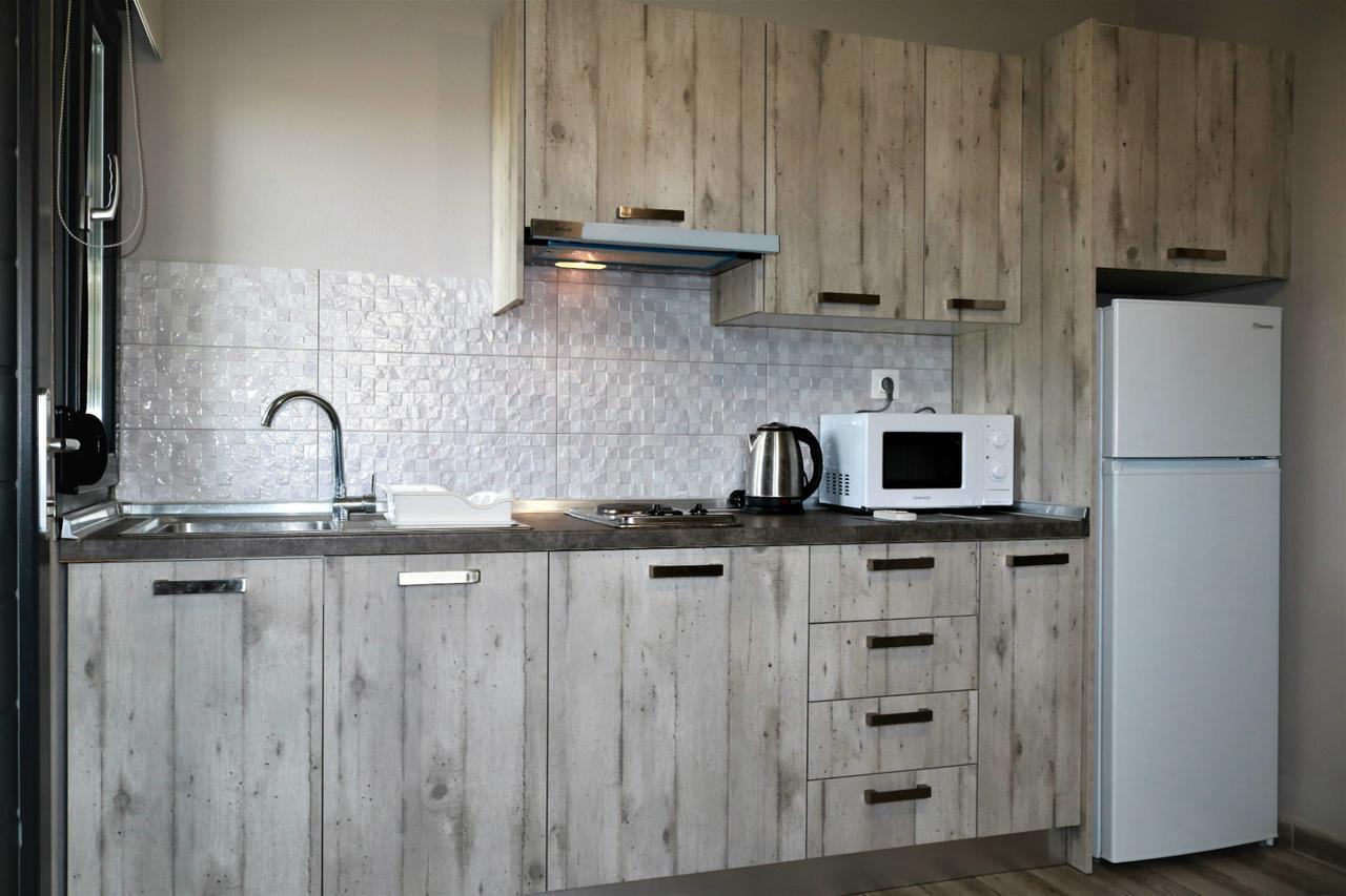 Paramithi Luxury Apartments Nikíti Kültér fotó