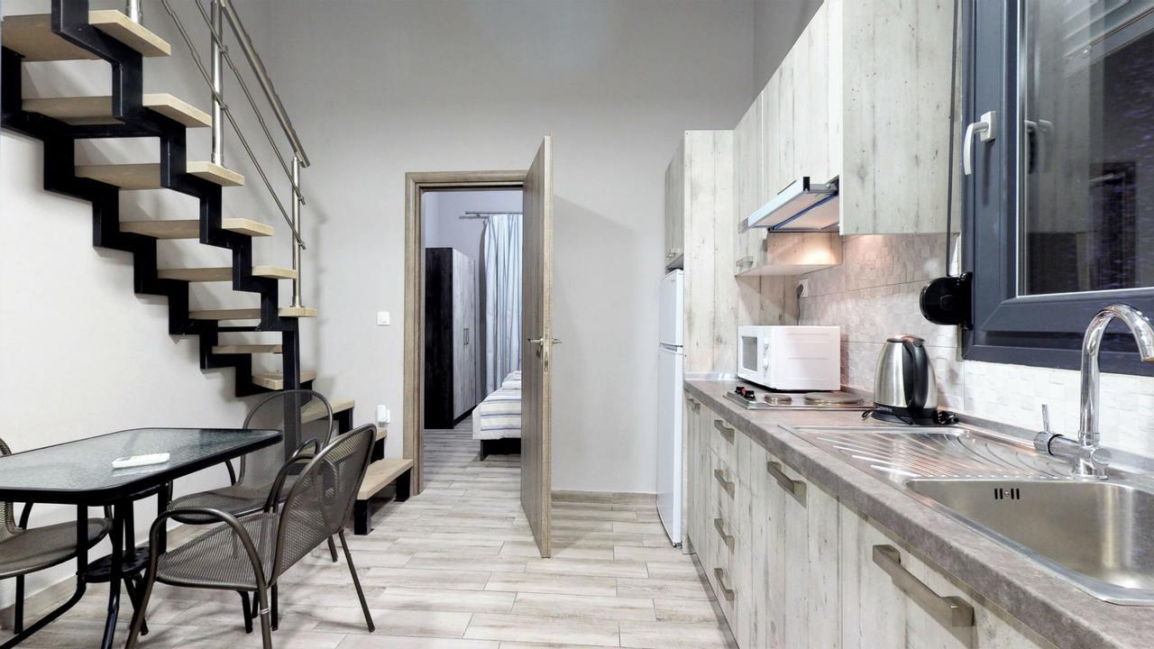 Paramithi Luxury Apartments Nikíti Kültér fotó