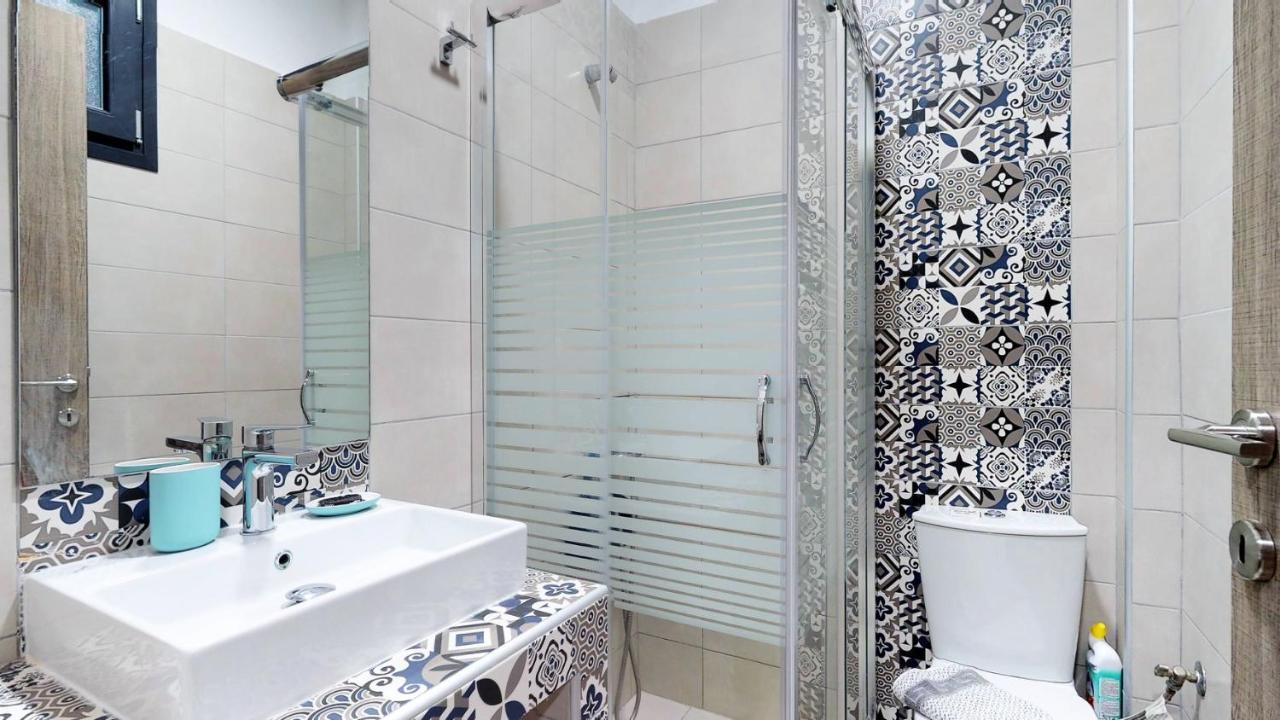 Paramithi Luxury Apartments Nikíti Kültér fotó