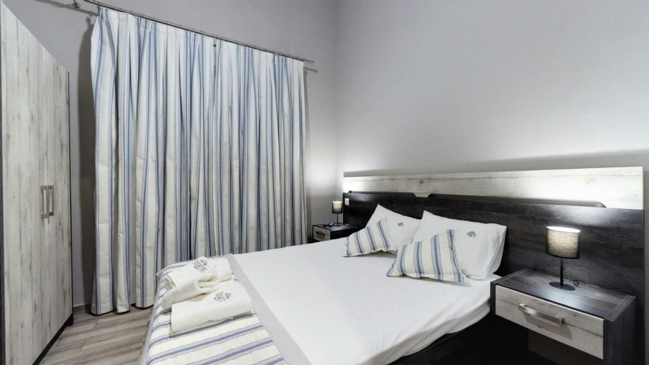 Paramithi Luxury Apartments Nikíti Kültér fotó