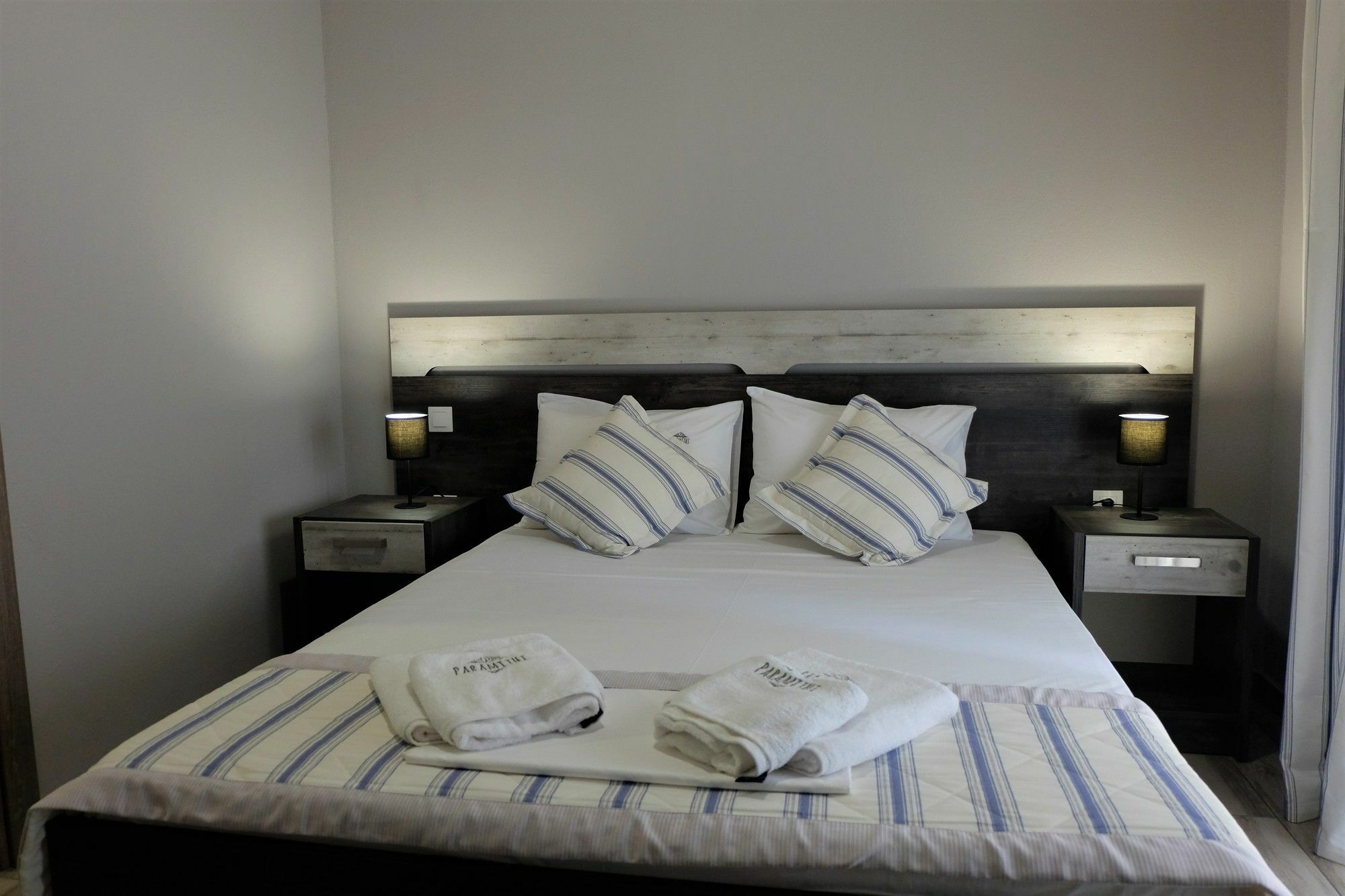 Paramithi Luxury Apartments Nikíti Kültér fotó
