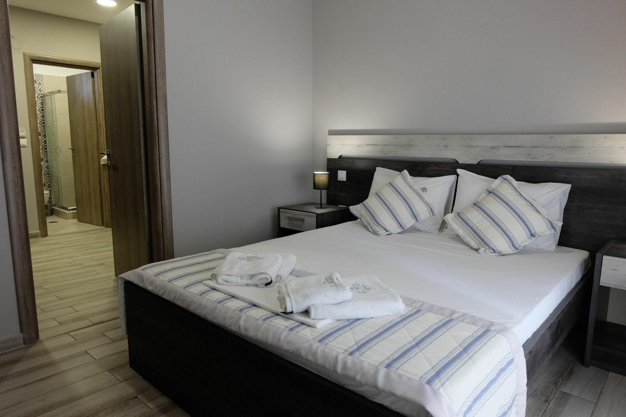 Paramithi Luxury Apartments Nikíti Kültér fotó