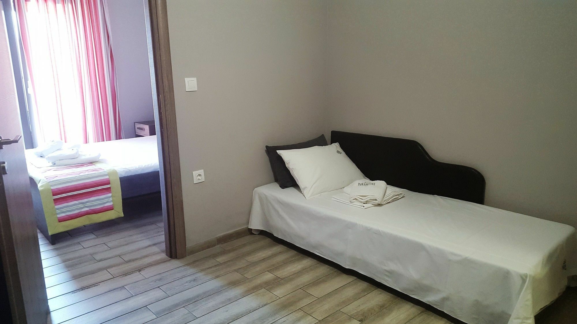 Paramithi Luxury Apartments Nikíti Kültér fotó