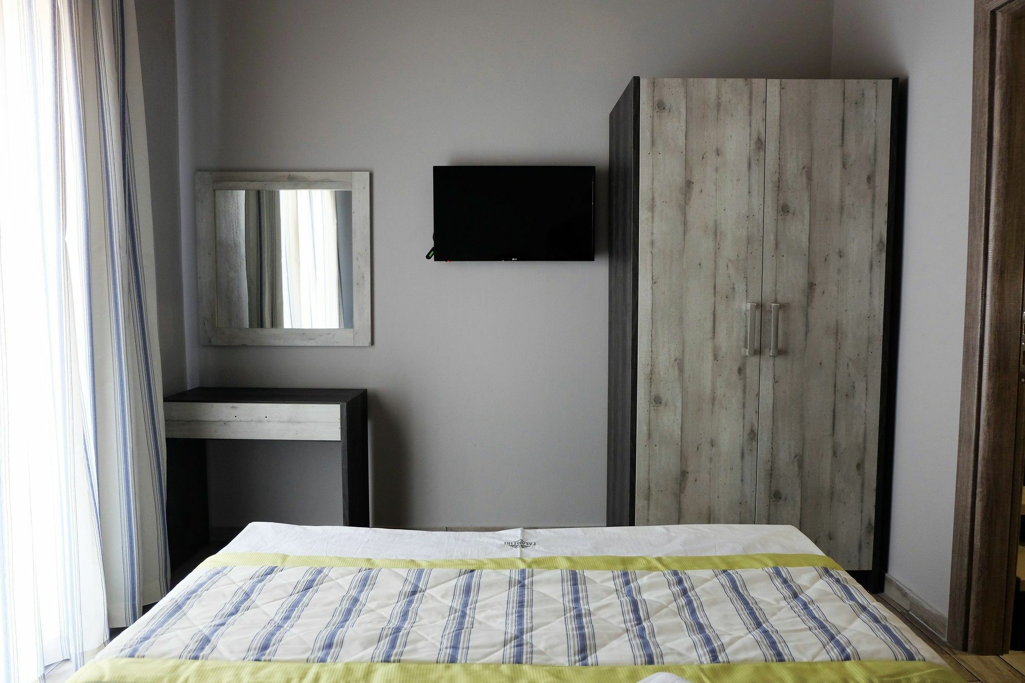 Paramithi Luxury Apartments Nikíti Kültér fotó